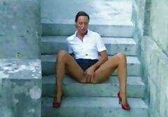 Sexy appuntamento sul divano mamme italiane zoccole